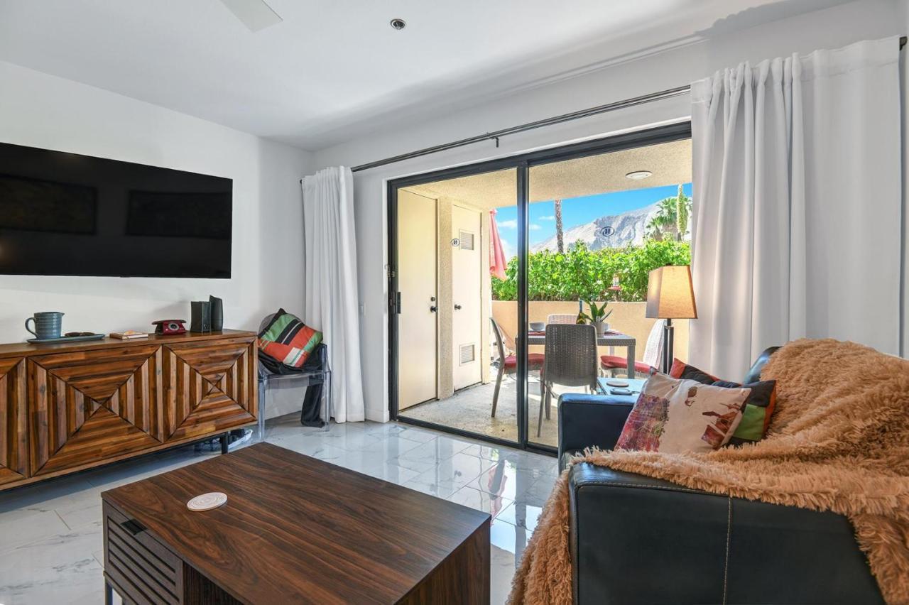 Modern Plaza Villas Oasis Palm Springs Eksteriør billede