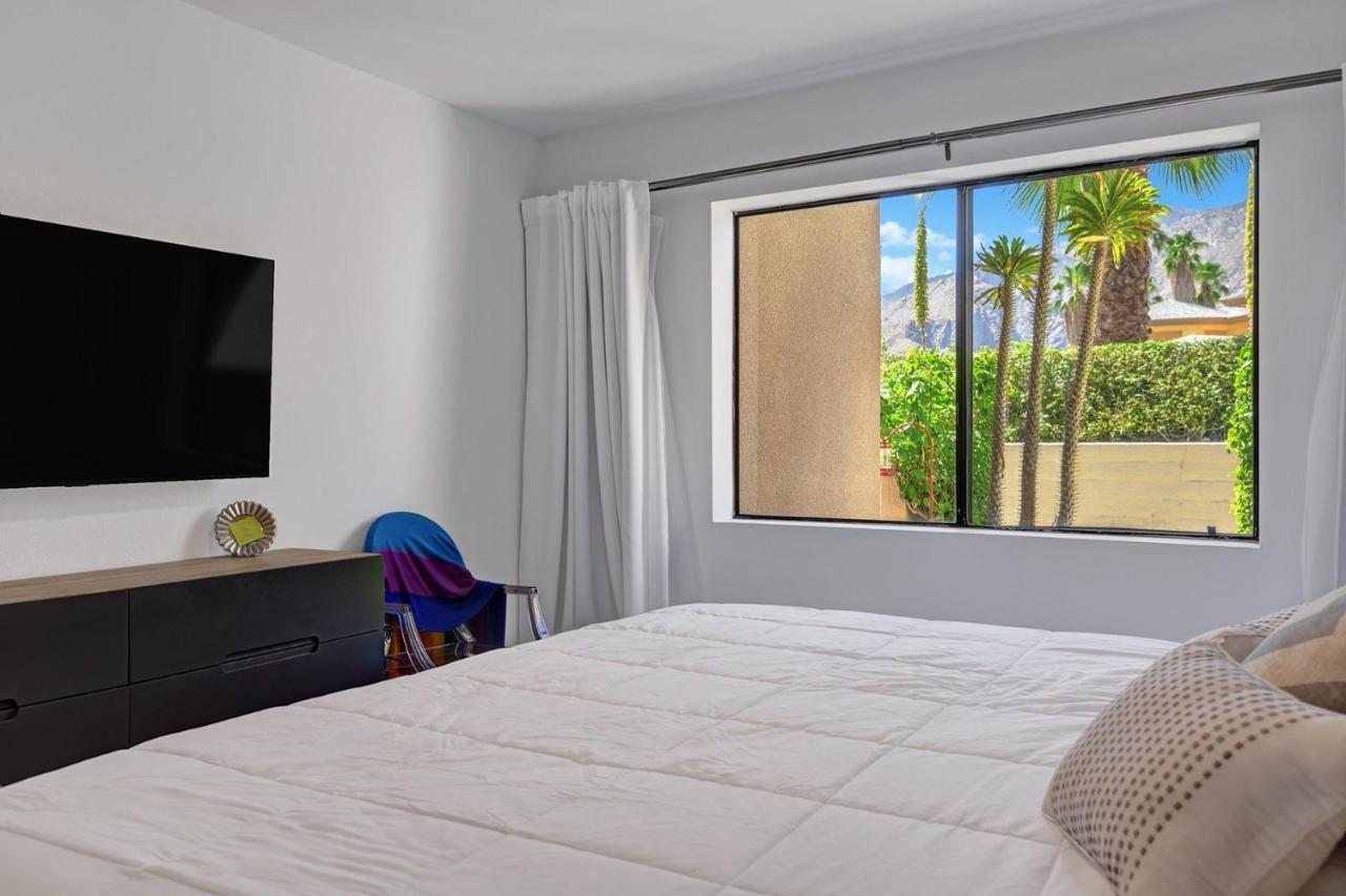 Modern Plaza Villas Oasis Palm Springs Eksteriør billede