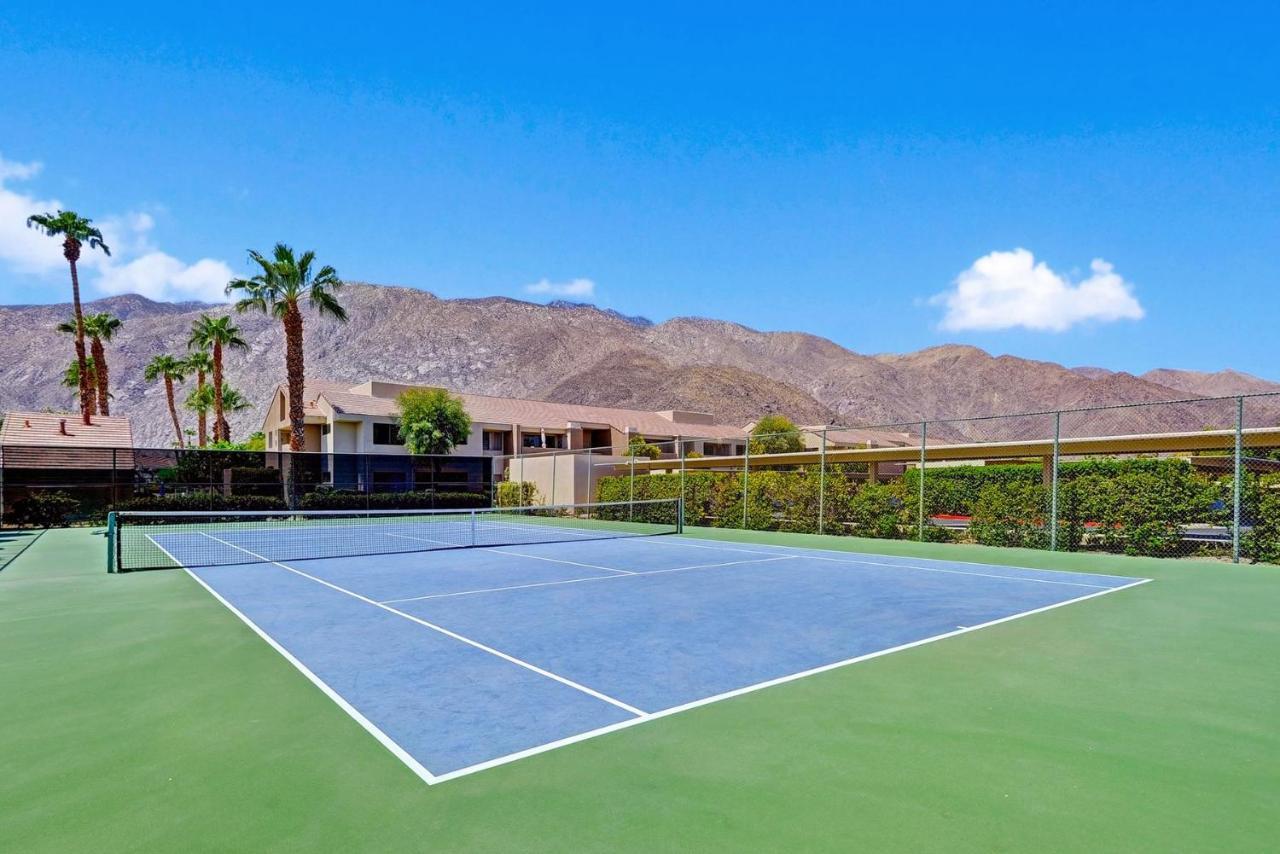 Modern Plaza Villas Oasis Palm Springs Eksteriør billede